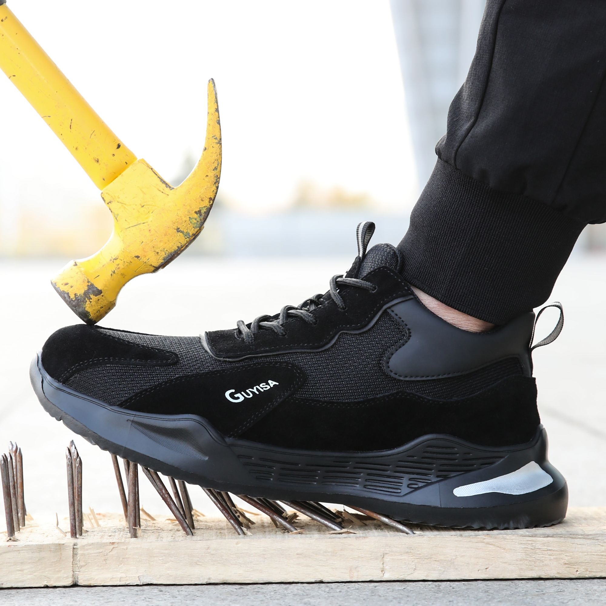 GUYISA Men Black Lightweight Safety Shoes Steel Toe Sneakers Without Laces for Women