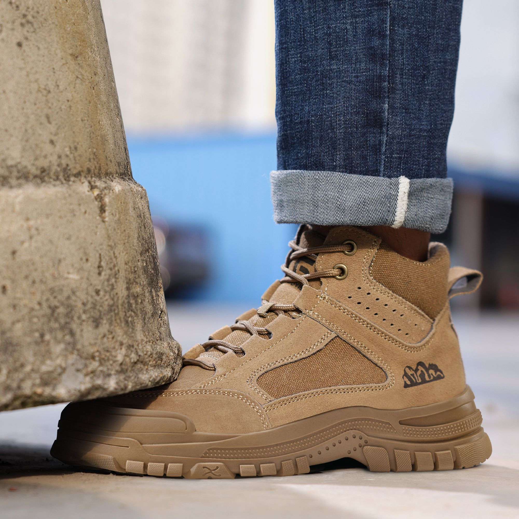GUYISA Unisex Four Seasons Non Slip Anti Smashing and Anti Piercing Comfortable High-Top Safety Shoes Boots