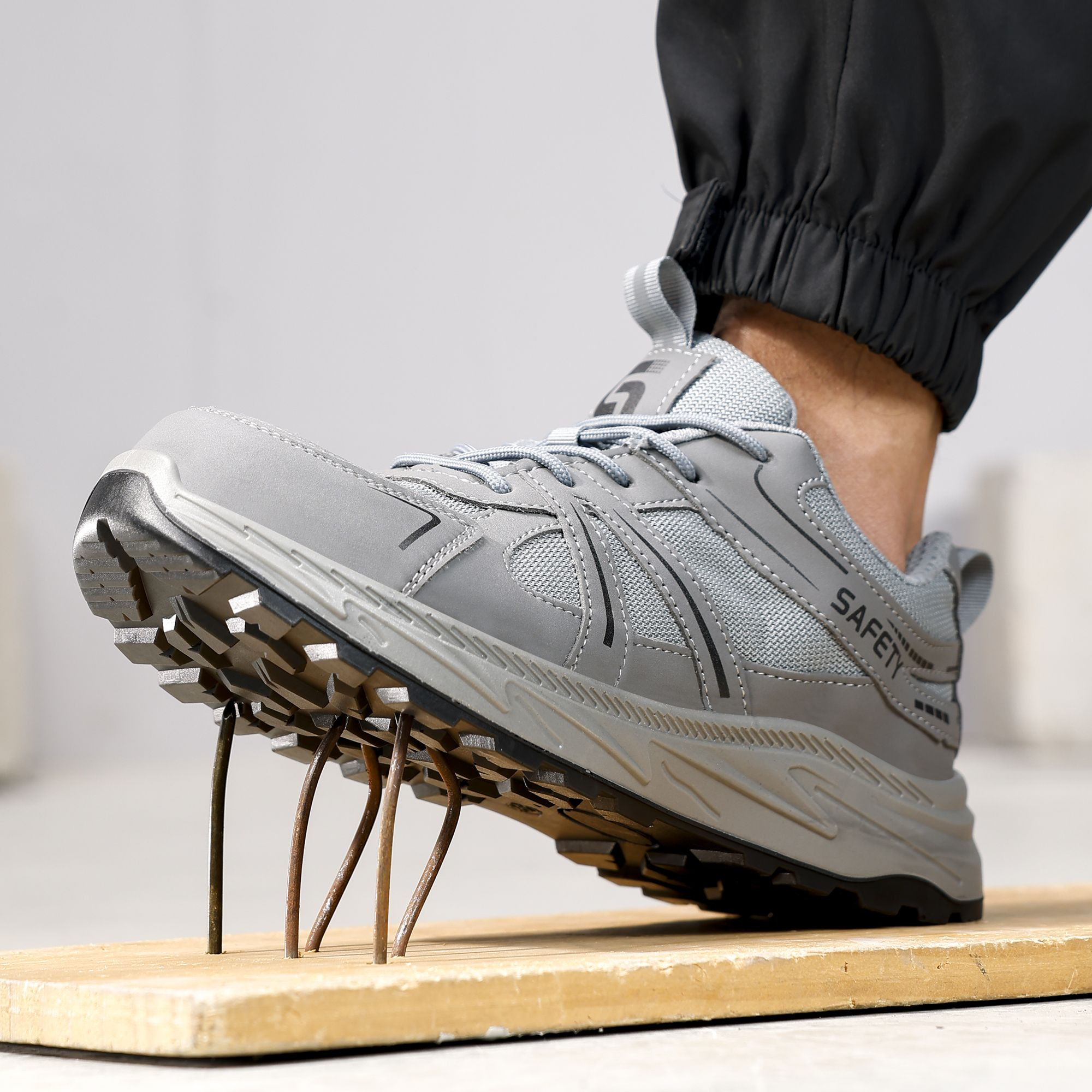 GUYISA European Standard Steel Toe Cap Grey Anti - Smash and Anti - Pierce Safety Shoes