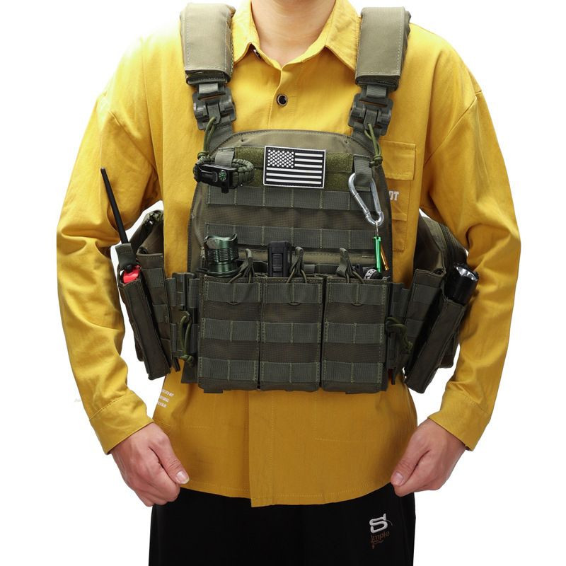 Tactical outdoor enthusiasts, quick disassembly tactical vest, cross-border equipment training, protective board,