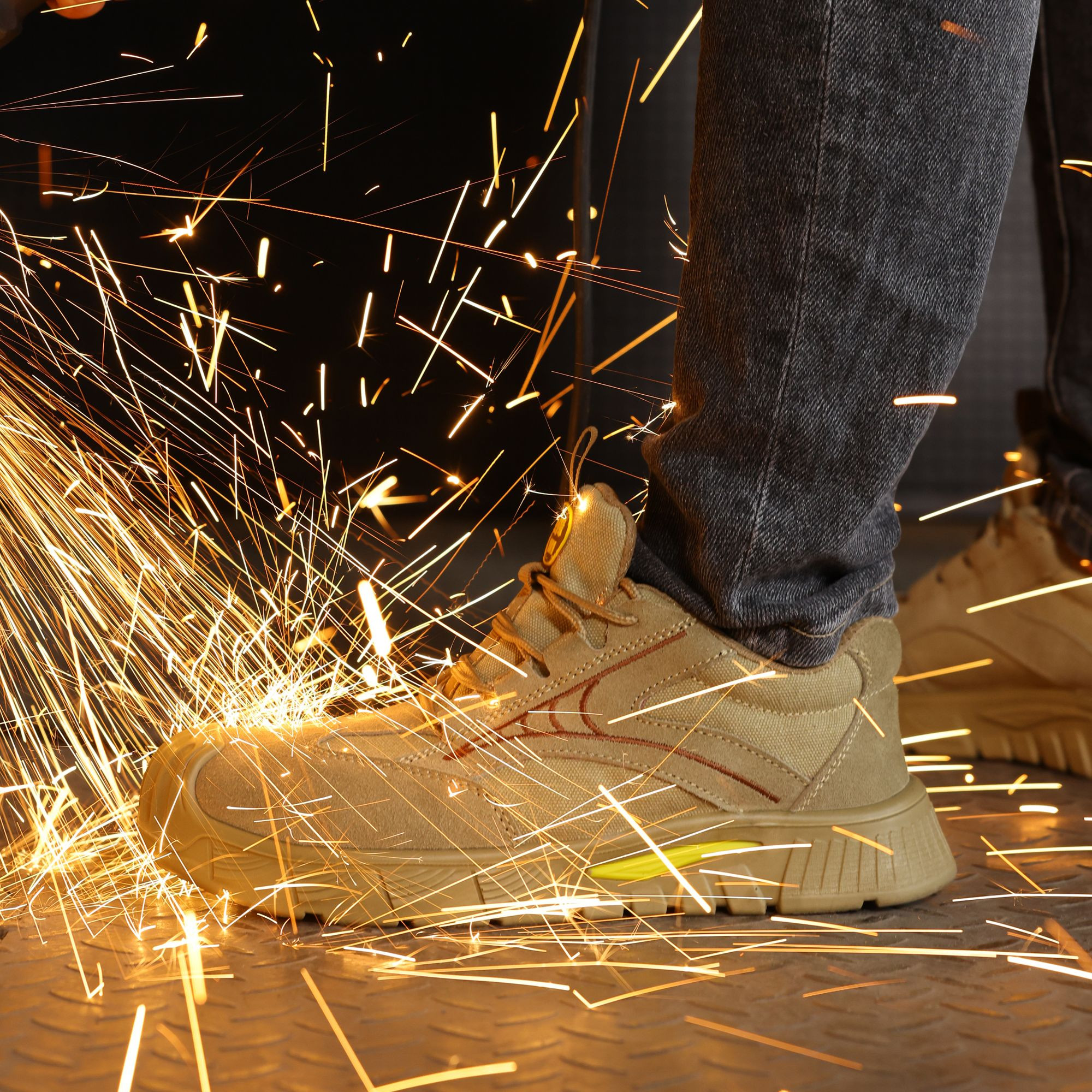 GUYISA Wholesale Price Industrial Durable 10KV Insulated Safety Shoes for Warehouse & Logistics