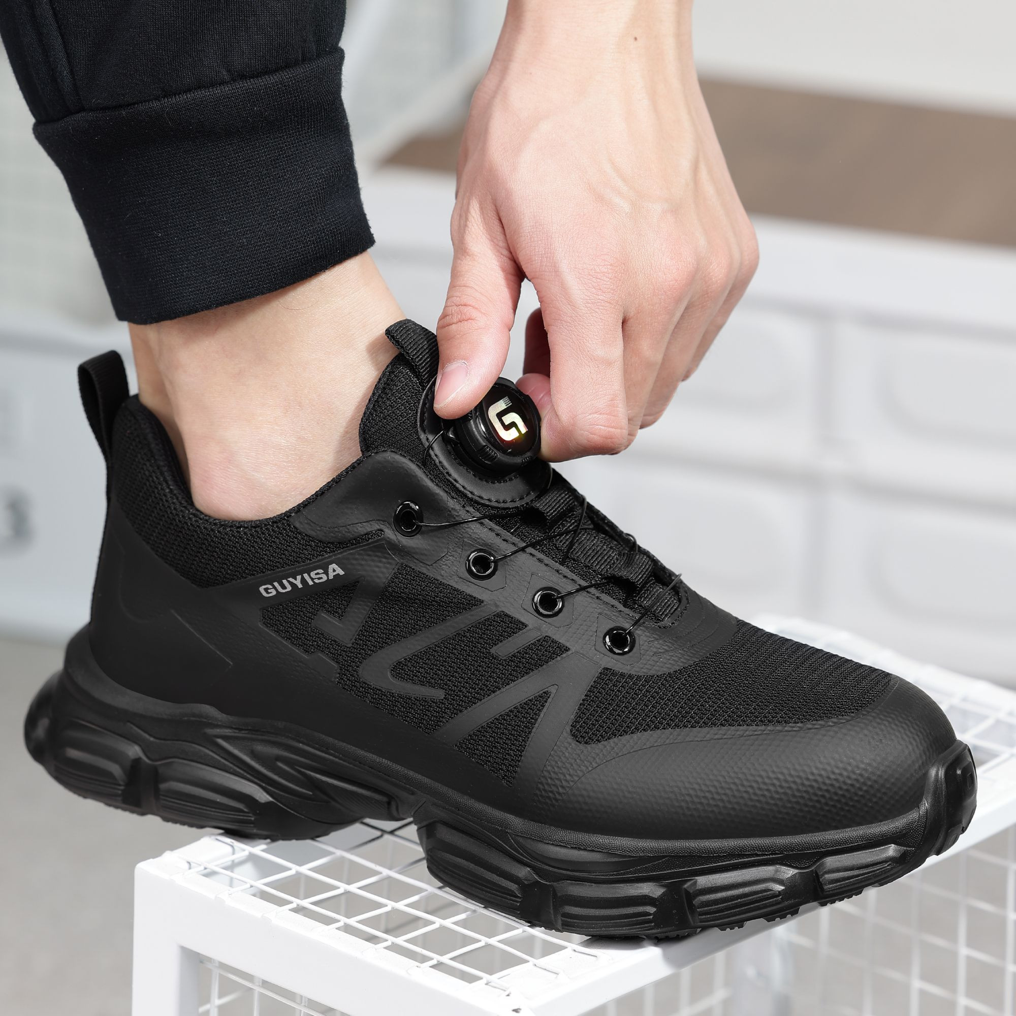 Shoes for Work Mesh Upper Breathable Anti-slip Light Weight Cushioned Flexible Shoes for Work