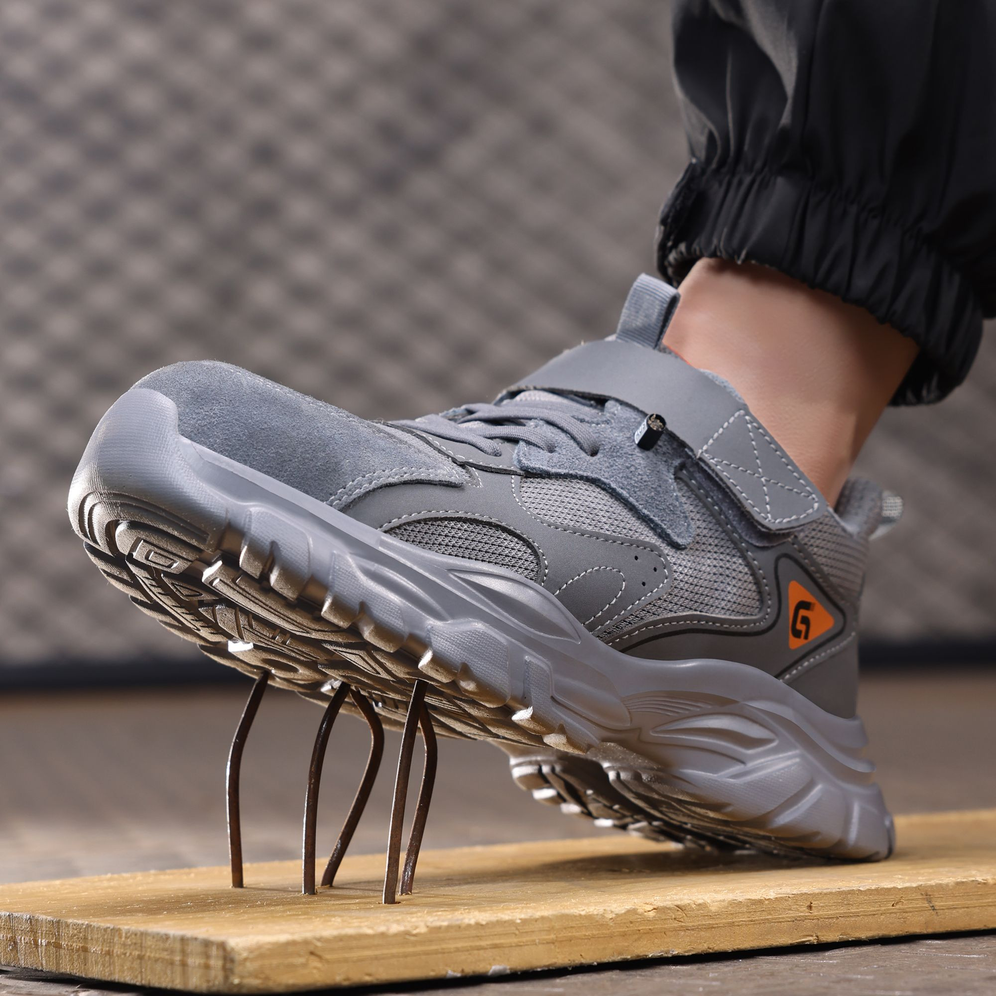 GUYISA Safety Shoes Light Weight European Standard Steel Toe Rubber and Plastic Grey Safety Shoes