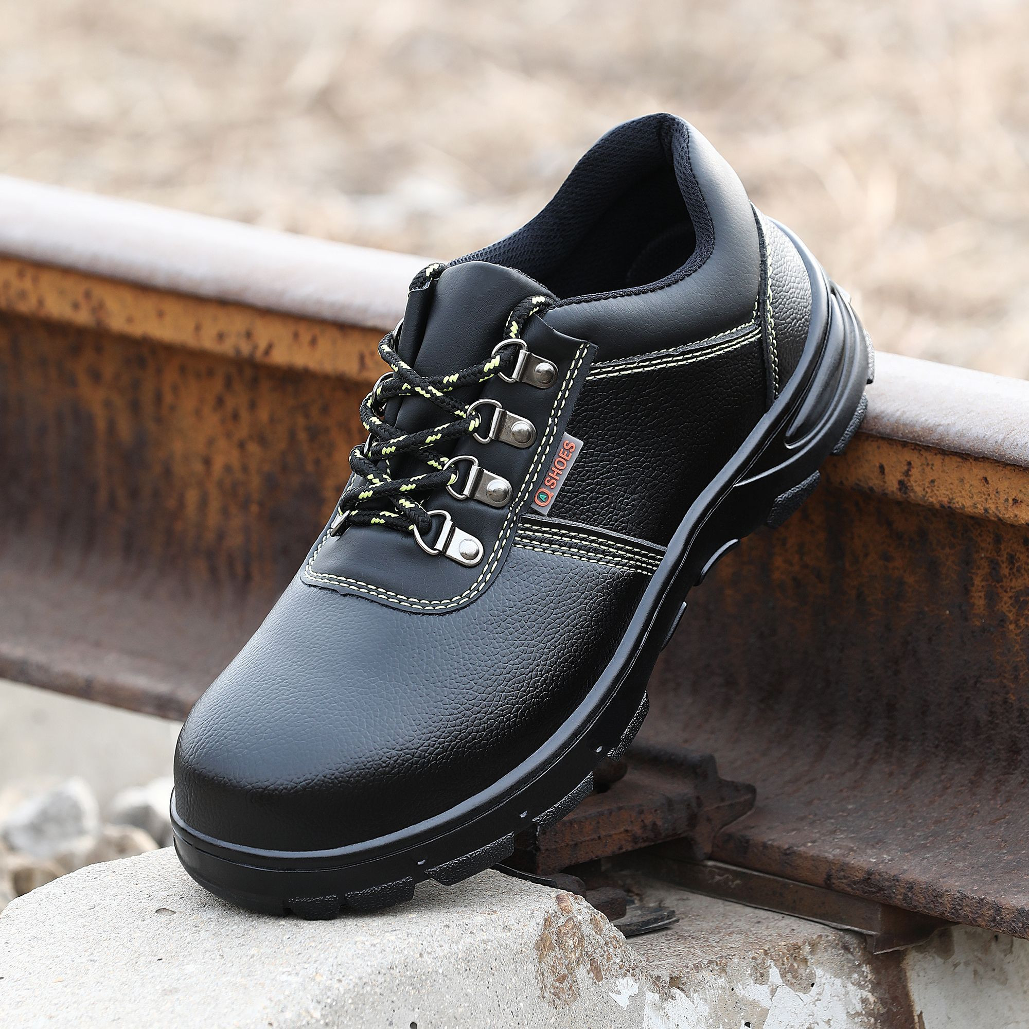 Waterproof Duck Tongue Leather Shoes Foot Protection