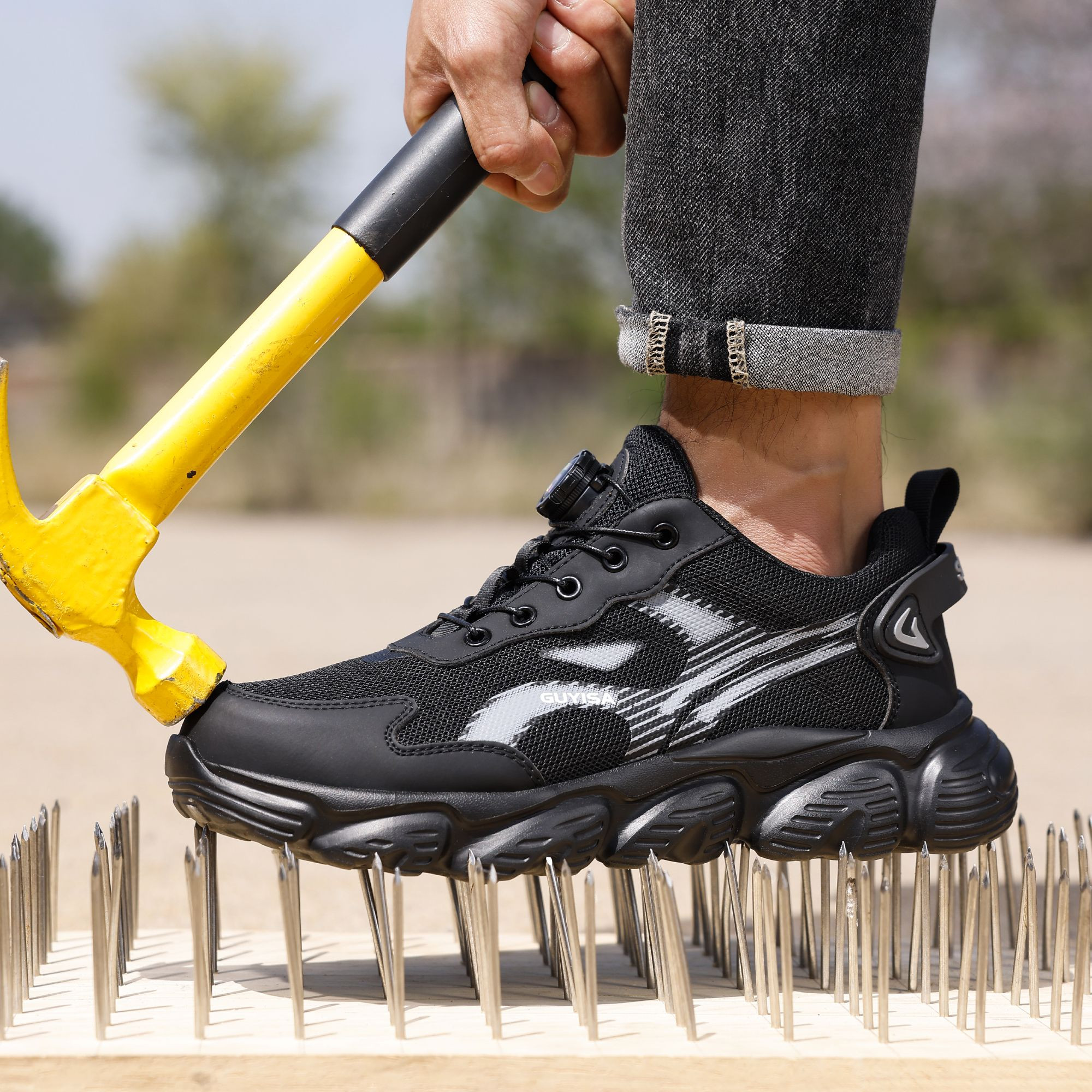 Men Safety Shoes Mesh Upper Breathable Cushioned PU Sole Anti-slip Anti-smashing Black Men Safety Shoes