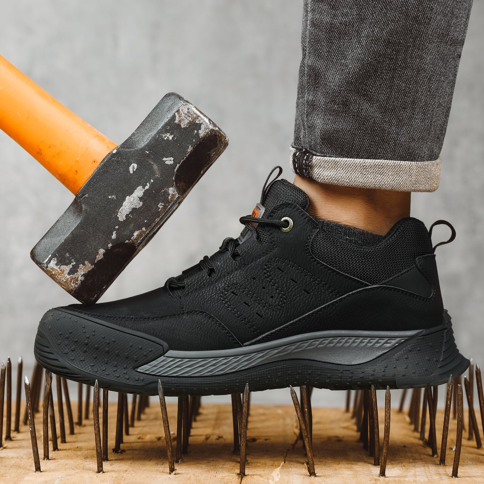 GUYISA Sport Series Anti Impact Anti Smashing Anti-Stab Metatarsal Guard Mens Labor Insurance Shoes