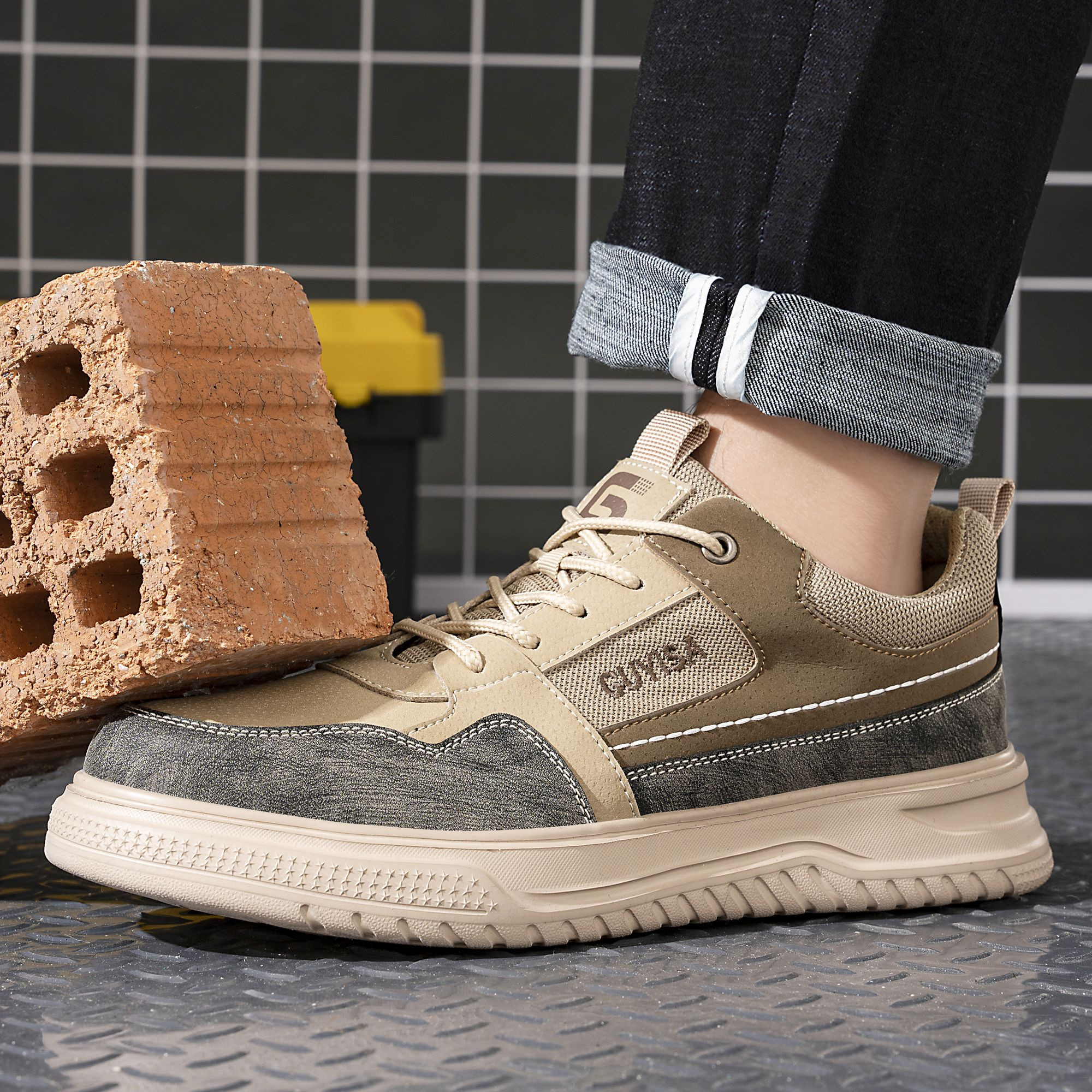 GUYISA Low Cut Safety Shoes with Anti Smashing and Anti Piercing Insulation 10KV Suitable for Men in All Seasons