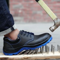 Anti-smash and Stab-proof Insulated 6KV Safety Shoes Two-layer Cowhide Breathable Safety Shoes